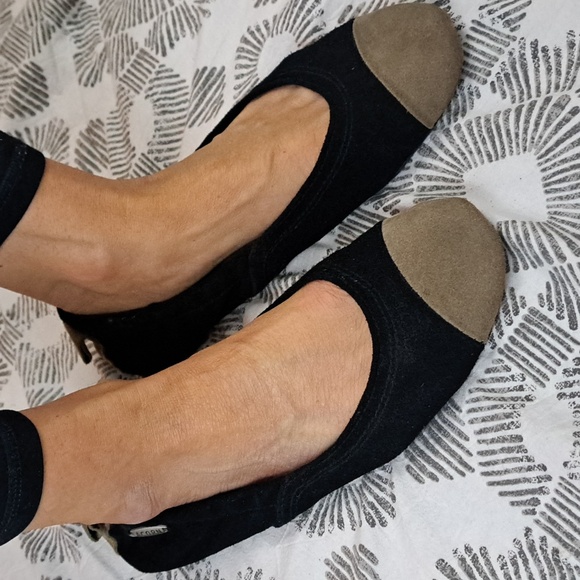 Acorn suede slip on ballet flats contrast toe cap elastic stretch heel sz8 - Picture 11 of 12